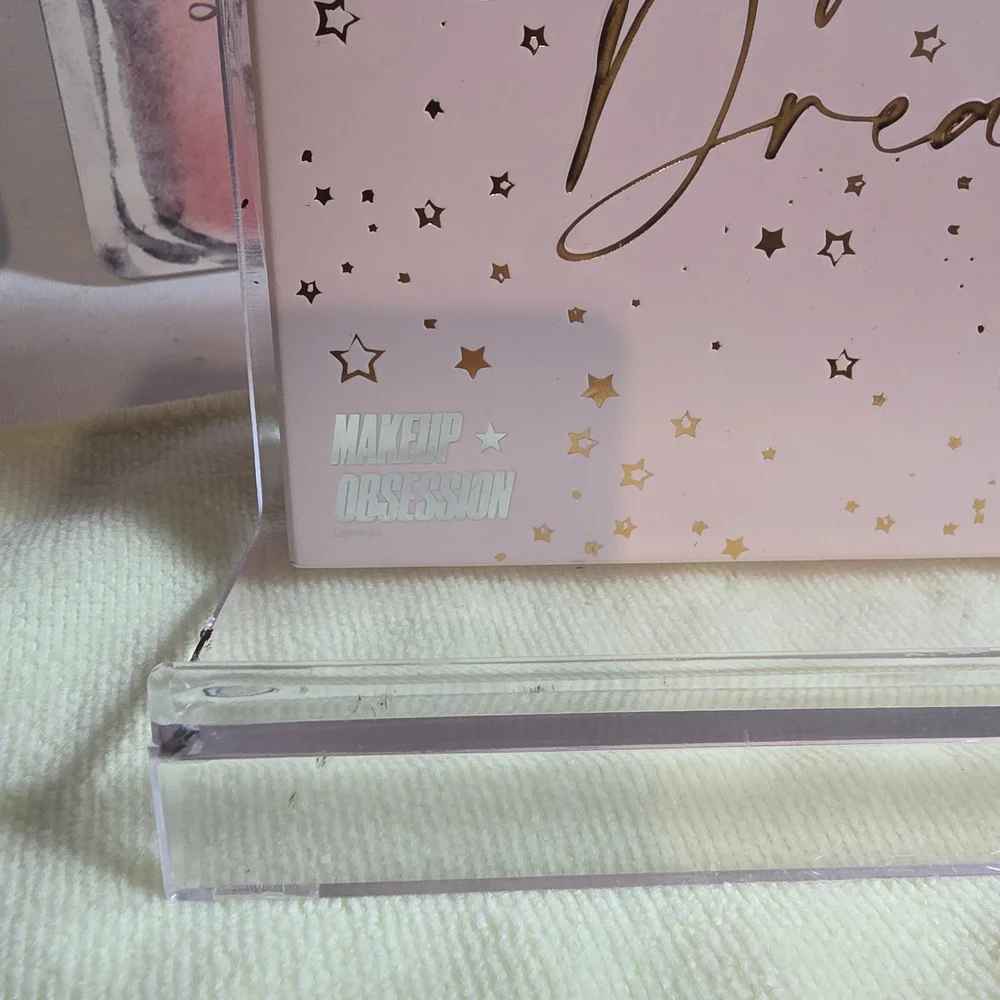 Daydreamer Eyeshadow Palette - Picture 4 of 4